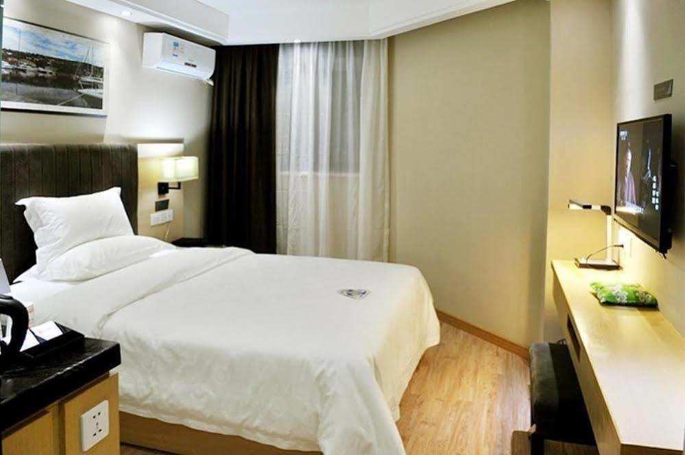 Yeste Hotel 咸宁 外观 照片